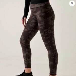 Athleta Rainier Reflective Tight, Black Camo - Size XS Petite